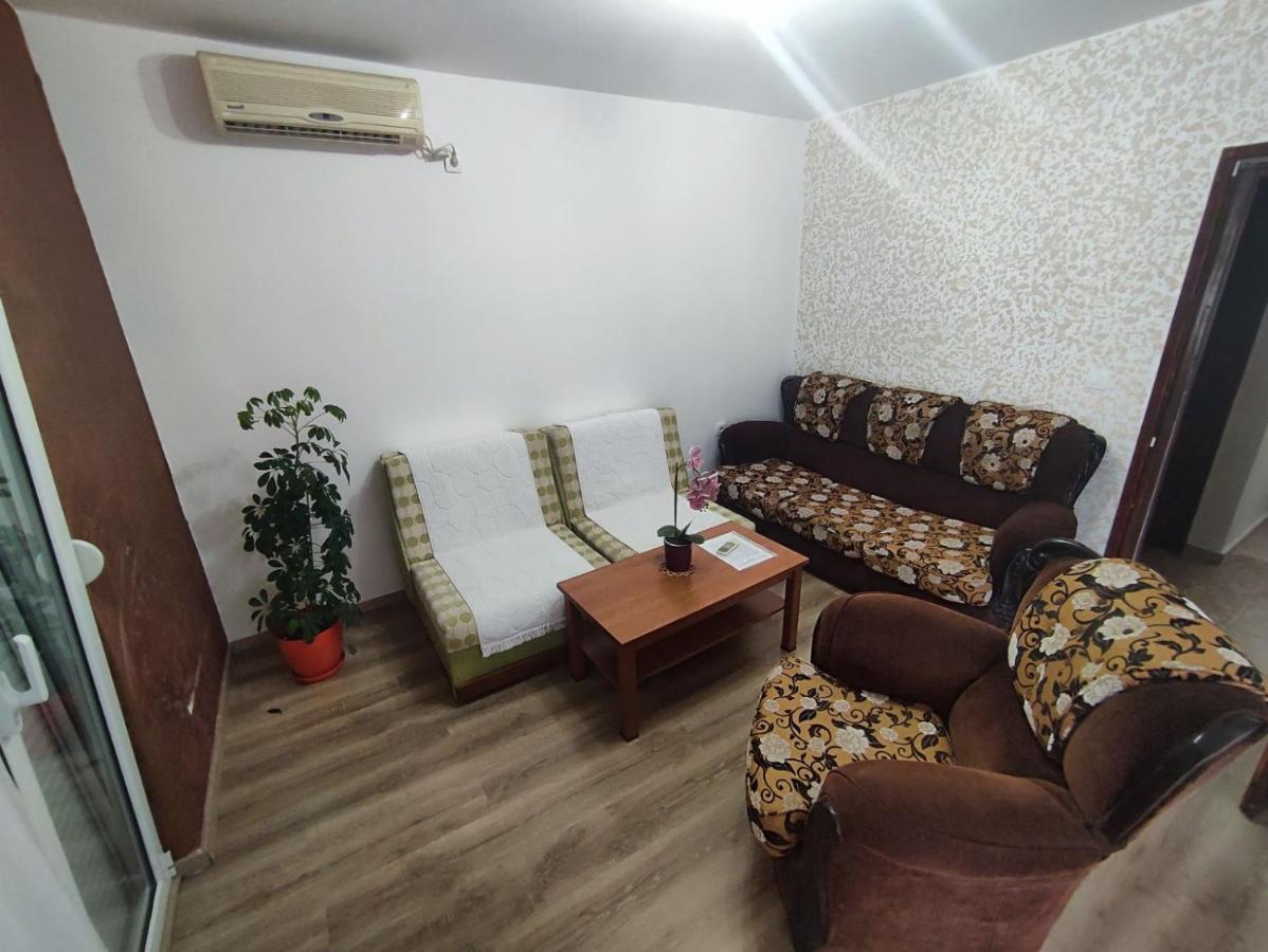 Apartmani Bellami Bečići Exteriör bild